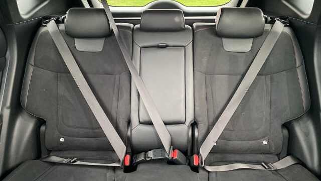 Hyundai TUCSON 1.6T N Line 5dr Petrol Estate White