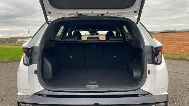 Hyundai TUCSON 1.6T N Line 5dr Petrol Estate White