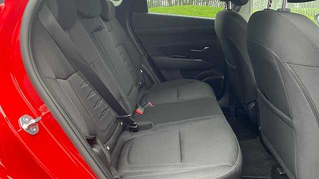 Hyundai TUCSON 1.6T Hybrid Advance 5dr Auto Hybrid Estate Red