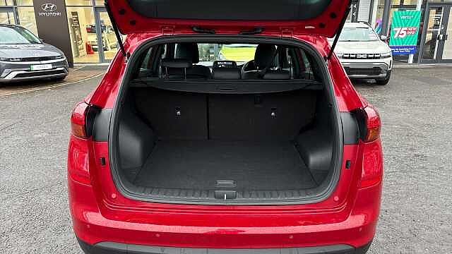 Hyundai TUCSON 1.6 CRDi 48V MHD 136 N Line 5dr 2WD Diesel Estate Red