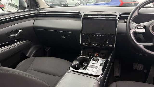 Hyundai TUCSON 1.6 TGDi Hybrid 230 SE Connect 5dr 2WD Auto Hybrid Estate White