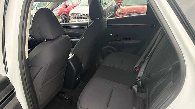 Hyundai TUCSON 1.6 TGDi Hybrid 230 SE Connect 5dr 2WD Auto Hybrid Estate White