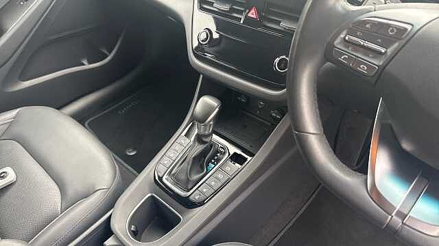 Hyundai IONIQ 1.6 GDi Hybrid Premium SE 5dr DCT Hybrid Hatchback Red