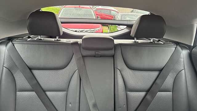 Hyundai IONIQ 1.6 GDi Hybrid Premium SE 5dr DCT Hybrid Hatchback Red