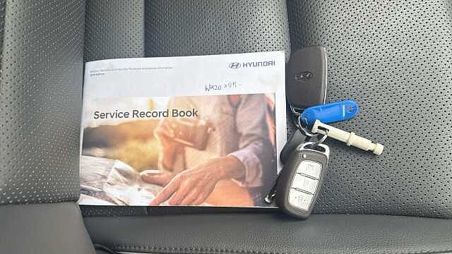 Hyundai IONIQ 1.6 GDi Hybrid Premium SE 5dr DCT Hybrid Hatchback Red