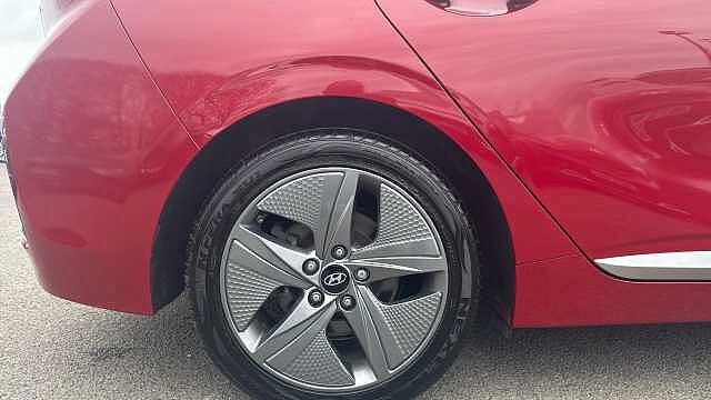 Hyundai IONIQ 1.6 GDi Hybrid Premium SE 5dr DCT Hybrid Hatchback Red