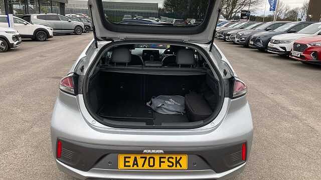 Hyundai IONIQ 1.6 GDi Plug-in Hybrid Premium SE 5dr DCT Hatchback Silver