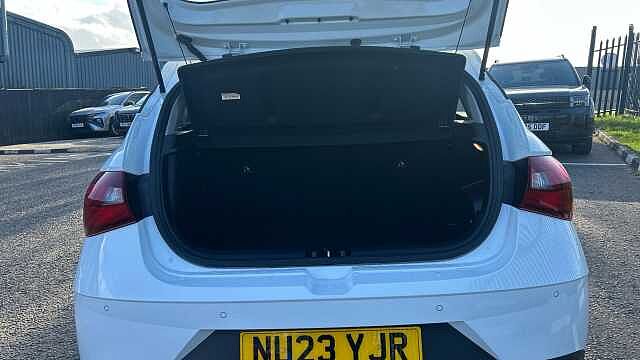 Hyundai I20 1.0T GDi 48V MHD SE Connect 5dr Petrol Hatchback White