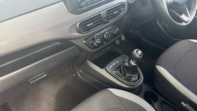 Hyundai I10 1.0 MPi SE Connect 5dr Petrol Hatchback Red