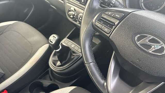 Hyundai I10 1.0 MPi SE Connect 5dr Petrol Hatchback Red