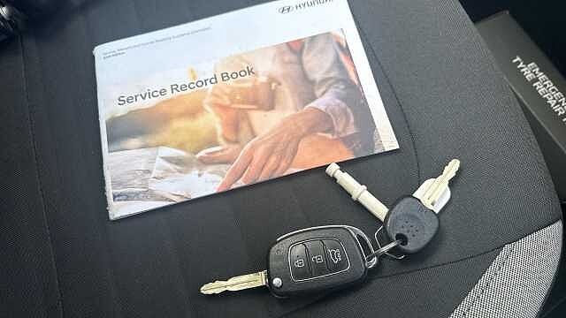 Hyundai I10 1.0 MPi SE Connect 5dr Petrol Hatchback Red