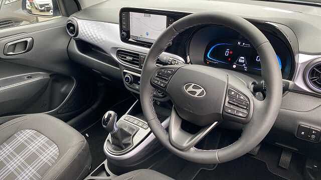 Hyundai i10 1.2 [79] Premium 5dr Auto [Nav] Petrol Hatchback