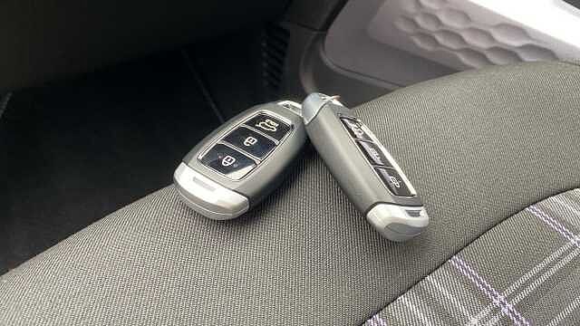Hyundai i10 1.2 [79] Premium 5dr Auto [Nav] Petrol Hatchback