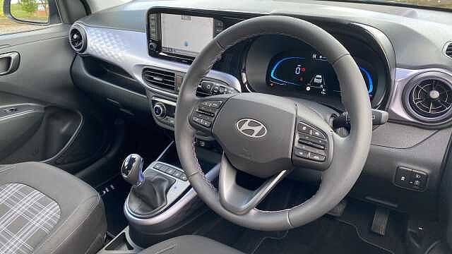 Hyundai i10 1.2 [79] Premium 5dr Auto [Nav] Petrol Hatchback