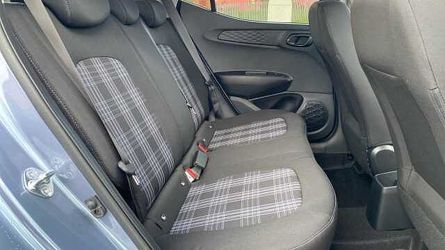 Hyundai i10 1.2 [79] Premium 5dr Auto [Nav] Petrol Hatchback