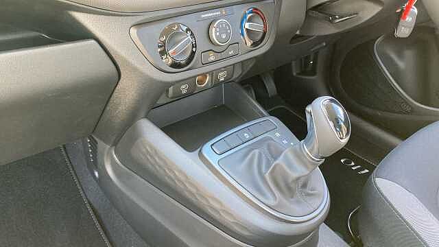Hyundai i10 1.0 [63] Advance 5dr Auto [Nav] Petrol Hatchback