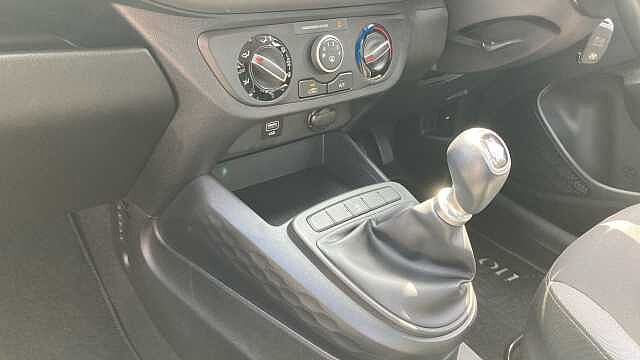 Hyundai I10 1.0 MPi SE 5dr Petrol Hatchback Bronze
