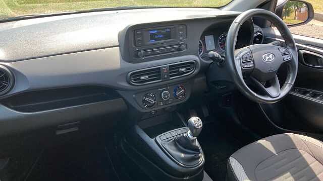 Hyundai I10 1.0 MPi SE 5dr Petrol Hatchback Bronze