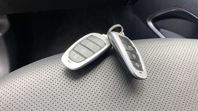 Hyundai TUCSON 1.6 TGDi Plug-in Hybrid Ultimate 5dr 4WD Auto Estate Black