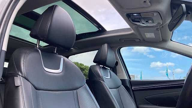 Hyundai TUCSON 1.6 TGDi Plug-in Hybrid Ultimate 5dr 4WD Auto Estate Black
