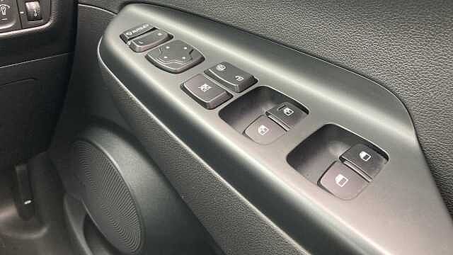 Hyundai KONA 150kW Premium 64kWh 5dr Auto Electric Hatchback White