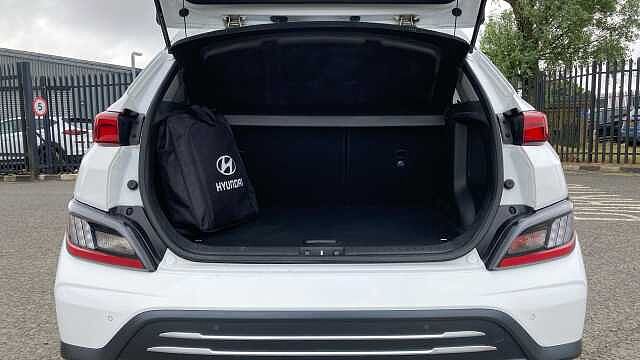 Hyundai KONA 150kW Premium 64kWh 5dr Auto Electric Hatchback White