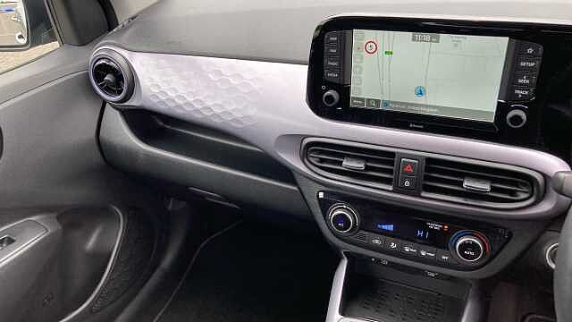 Hyundai I10 1.0 [63] Premium 5dr Auto [Nav] Petrol Hatchback Black
