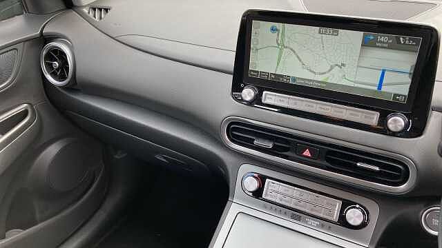 Hyundai KONA 100kW SE Connect 39kWh 5dr Auto Electric Hatchback Black