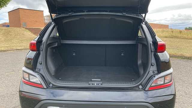 Hyundai KONA 100kW SE Connect 39kWh 5dr Auto Electric Hatchback Black