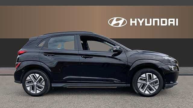 Hyundai KONA 100kW SE Connect 39kWh 5dr Auto Electric Hatchback Black