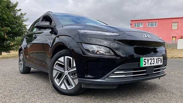 Hyundai KONA 100kW SE Connect 39kWh 5dr Auto Electric Hatchback Black