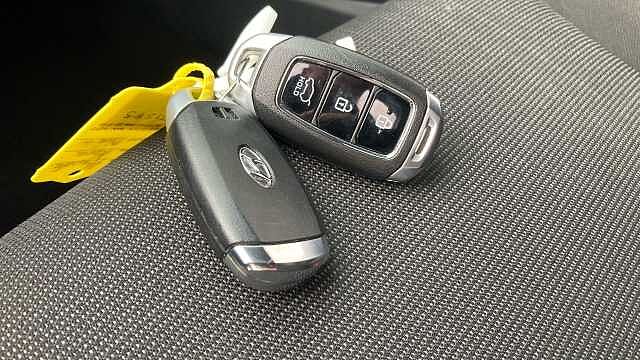 Hyundai KONA 1.6 GDi Hybrid Premium 5dr DCT Hybrid Hatchback