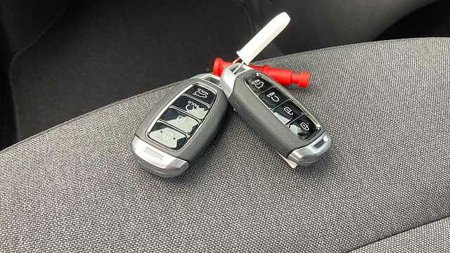 Hyundai INSTER 85kW 01 49kWh 5dr Auto Electric Hatchback