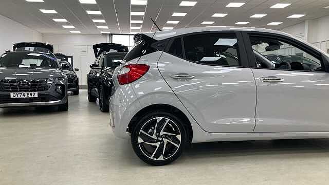 Hyundai i10 1.0 [63] Premium 5dr [Nav] Petrol Hatchback