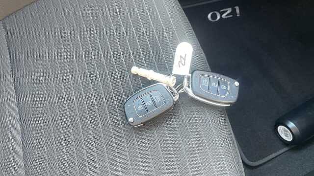 Hyundai I20 1.0T GDi 48V MHD SE Connect 5dr Petrol Hatchback Black