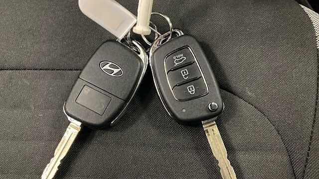 Hyundai I10 1.0 [63] Advance 5dr Auto [Nav] Petrol Hatchback Black