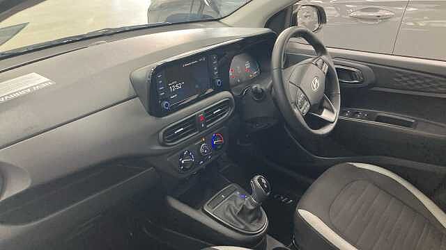 Hyundai I10 1.0 [63] Advance 5dr Auto [Nav] Petrol Hatchback Black