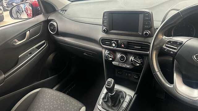Hyundai KONA 1.0T GDi Blue Drive SE 5dr Petrol Hatchback Red