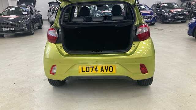 Hyundai I10 1.2 [79] Premium 5dr Auto [Nav] Petrol Hatchback Yellow