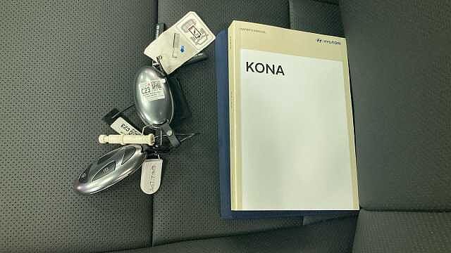 Hyundai KONA 1.0T 100 Ultimate 5dr Petrol Hatchback Pearl - Abyss Black
