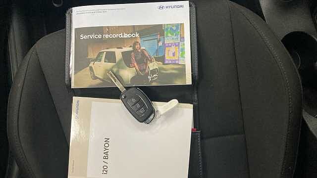 Hyundai I20 1.0T GDi Premium 5dr Petrol Hatchback Pearl - Lumen Grey