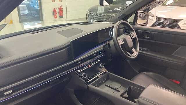 Hyundai SANTA FE 1.6 TGDi Plug-in Hybrid Calligraphy 5dr 4WD Auto Estate