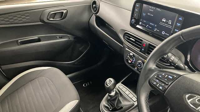 Hyundai I10 1.0 MPi SE Connect 5dr Petrol Hatchback White