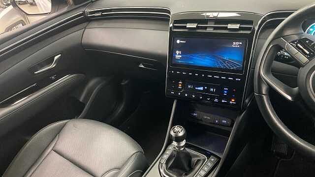 Hyundai TUCSON 1.6 TGDi Ultimate 5dr 2WD Petrol Estate White