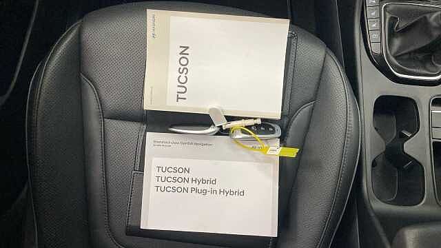 Hyundai TUCSON 1.6 TGDi Ultimate 5dr 2WD Petrol Estate White