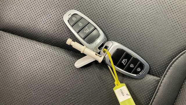 Hyundai TUCSON 1.6 TGDi Ultimate 5dr 2WD Petrol Estate White