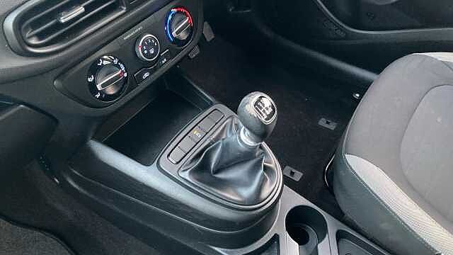 Hyundai I10 1.0 MPi SE Connect 5dr Petrol Hatchback Black