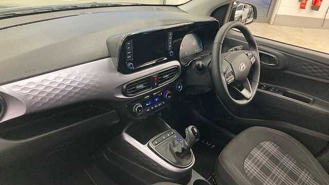 Hyundai I10 1.2 [79] Premium 5dr Auto [Nav] Petrol Hatchback Phantom Black - Pearl