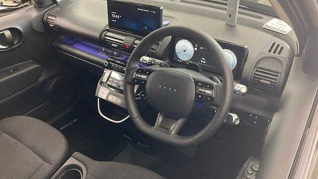 Hyundai INSTER 85kW 02 49kWh 5dr Auto Electric Hatchback Abyss Black - Pearl