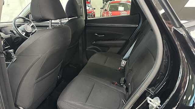 Hyundai TUCSON 1.6 TGDi 48V MHD SE Connect 5dr 2WD DCT Black